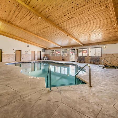 Rice Lake Econo Lodge מראה חיצוני תמונה