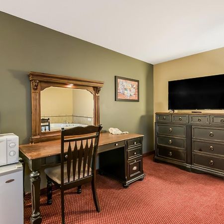 Rice Lake Econo Lodge מראה חיצוני תמונה