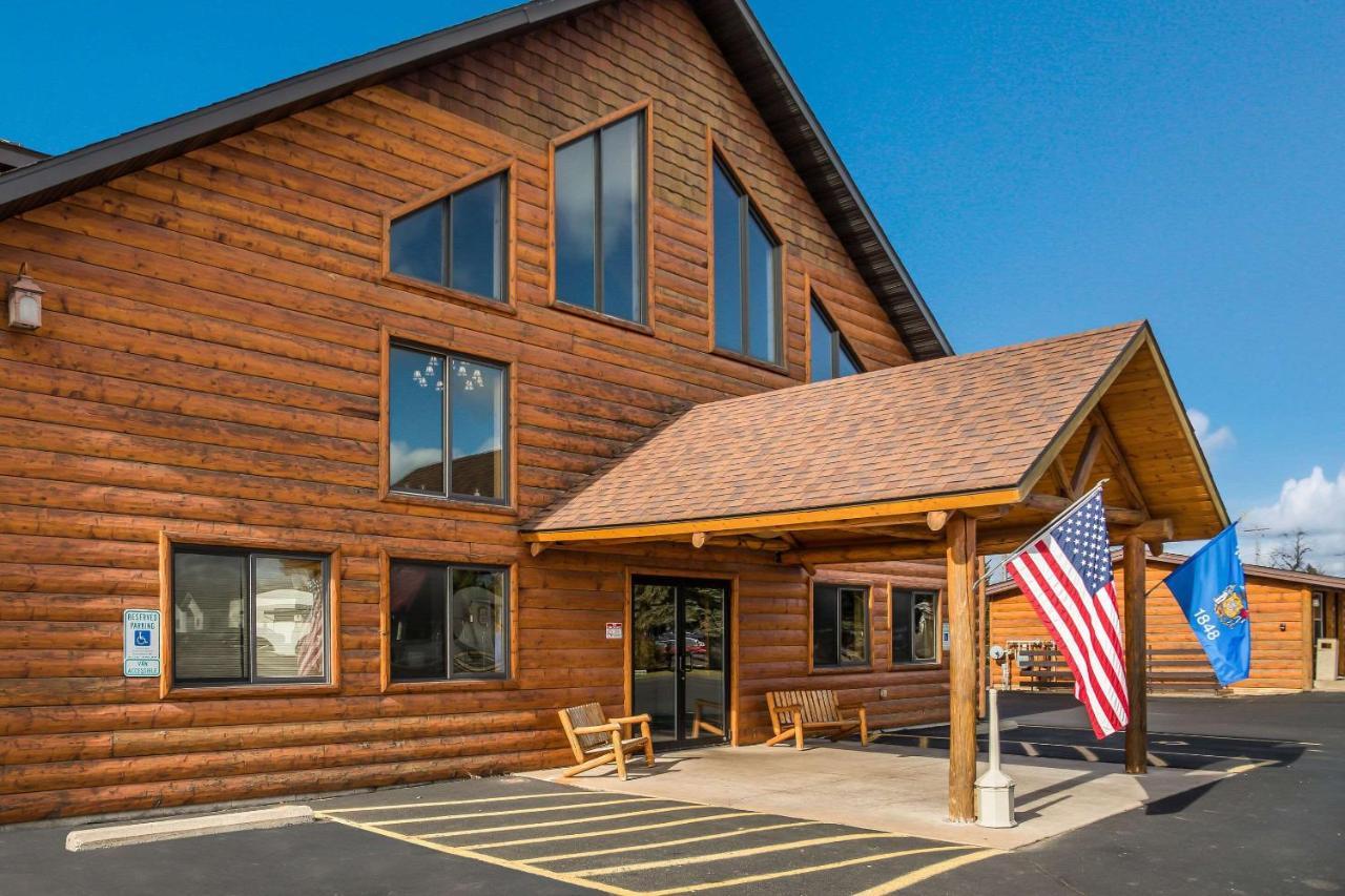 Rice Lake Econo Lodge מראה חיצוני תמונה