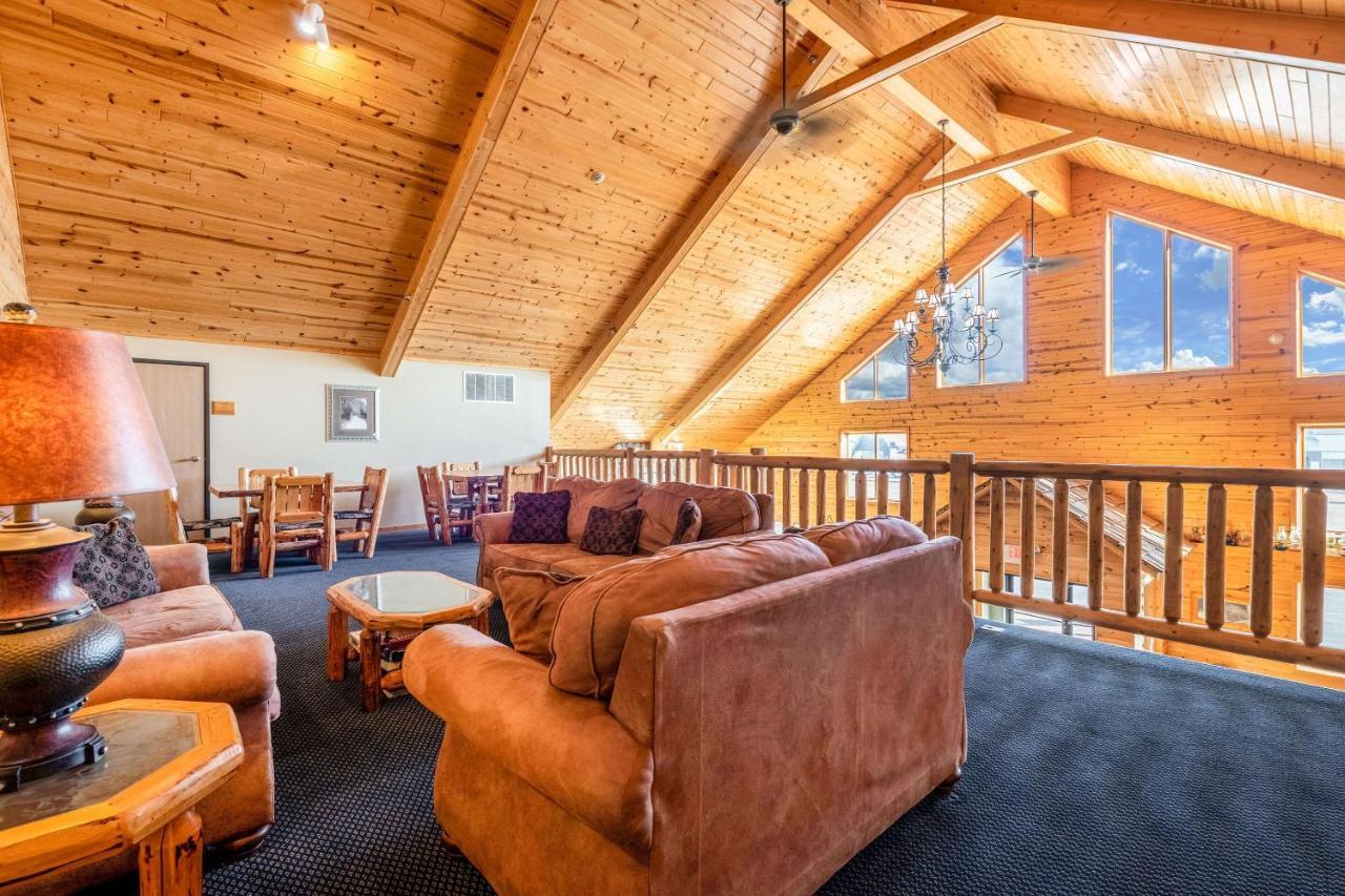 Rice Lake Econo Lodge מראה חיצוני תמונה