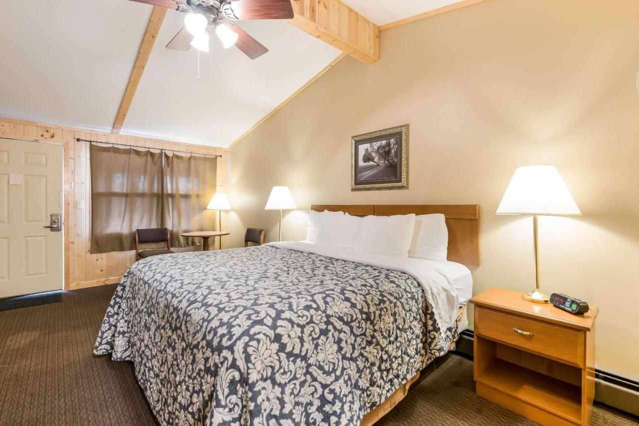 Rice Lake Econo Lodge מראה חיצוני תמונה